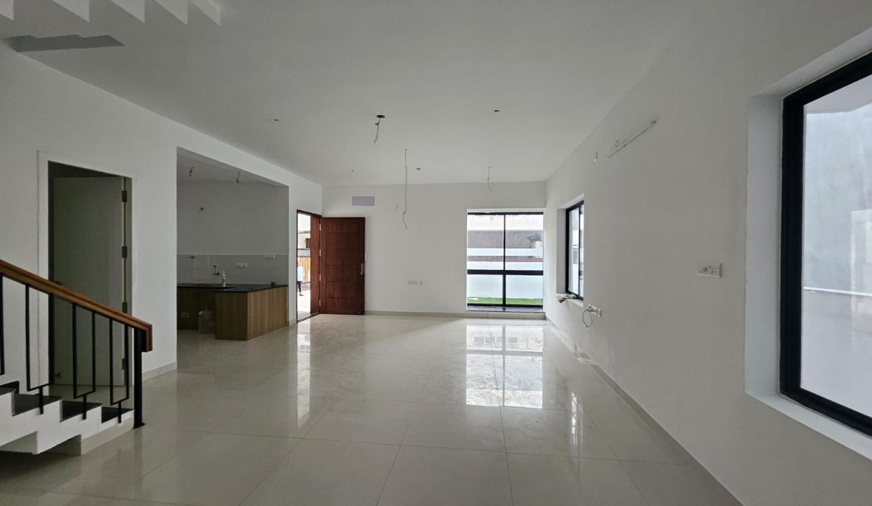 4bhk 1